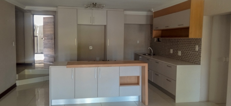 4 Bedroom Property for Sale in Kosmos North West